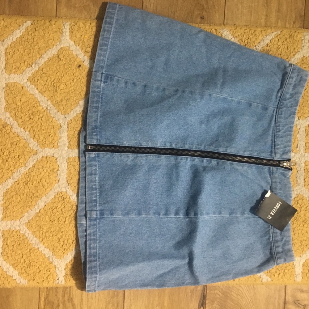 NWT Forever 21 Denim Jean Zip Up Mini Skirt